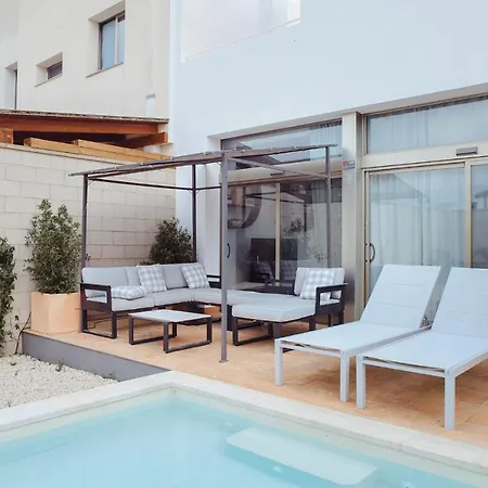 La Casita Del Poble Nou Del Delta Holiday home El Poblenou del Delta