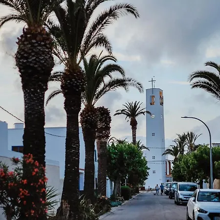 La Casita Del Poble Nou Del Delta Holiday home